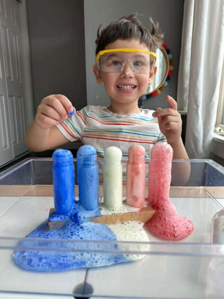 Preschoolers doing T Is For Tot STEAM experiment