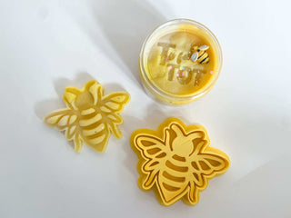 Homemade Playdough and Bee Craft Kit