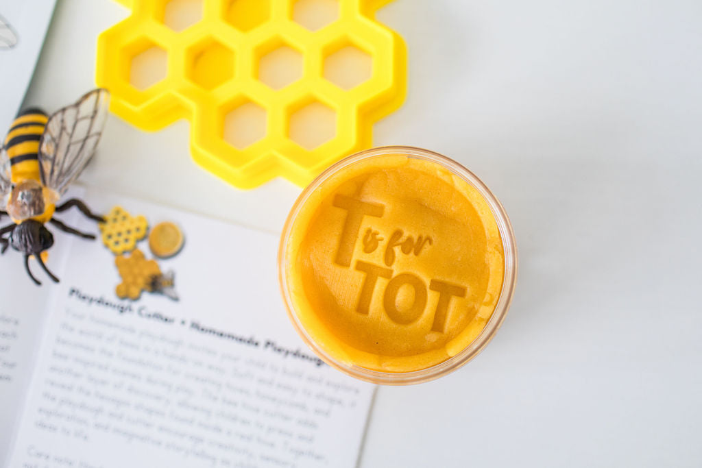 The World of Bees Kit
